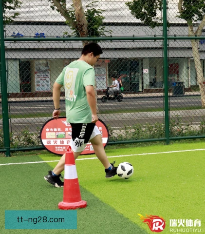 竞技体操心理韧性，高压赛场保持动作稳定